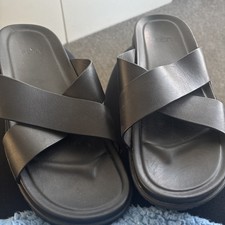 Men’s Genuine Ugg Sandals