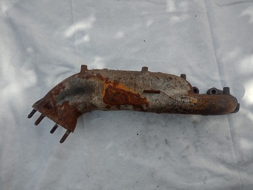 Mercedes w123 exhaust manifold - mercedes,