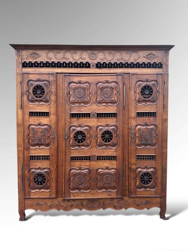 Antique french breton carved - antique,