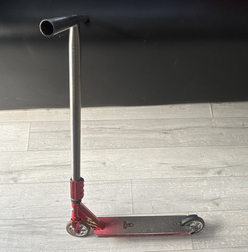Lucky deck stunt scooter