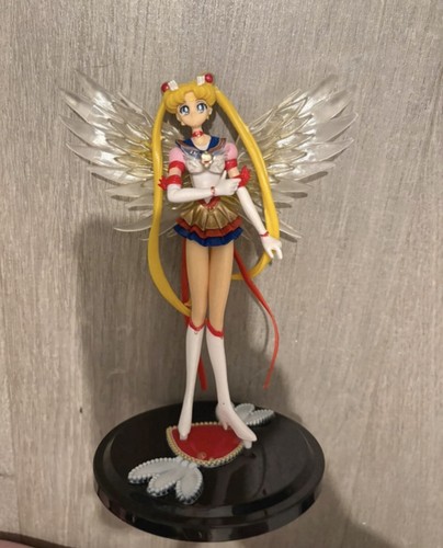 Sailor moon figure - moon,