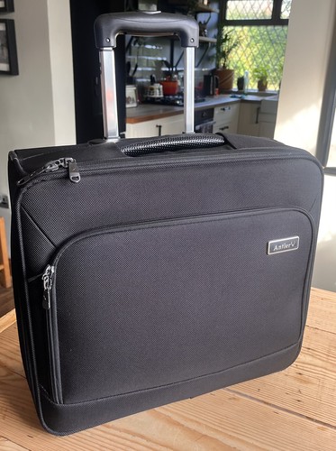 Antler wheeled business case - antler,