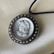 19c Victorian glass CAMEO