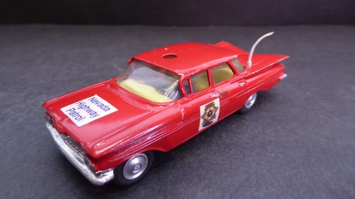 Corgi toys chevrolet - toys, impala