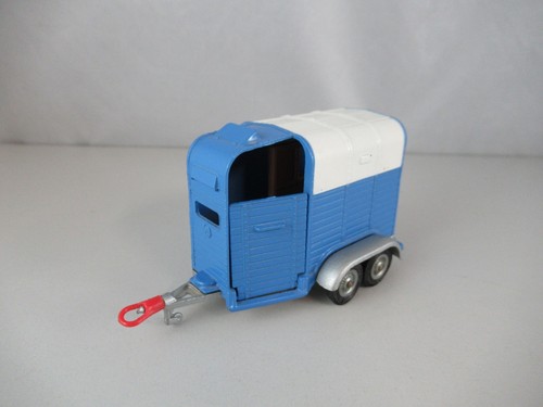 Corgi toys rice horse box - horse,