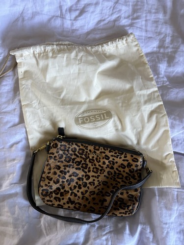 Fossil cheetah print - cheetah, shoulder