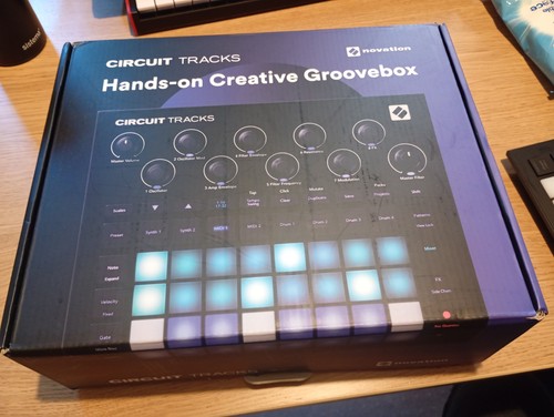 Novation circuit tracks with - circuit,