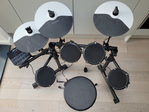 Alesis drums debut kit for - drums,