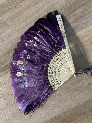 Vintage hand painted feather - hand,