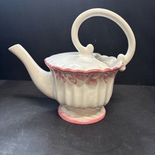 Vintage Vestal Alcobaca