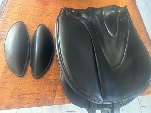 Wow dressage flaps black - gp,