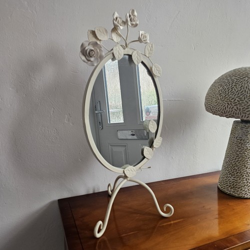 Large ornate cream - large, french