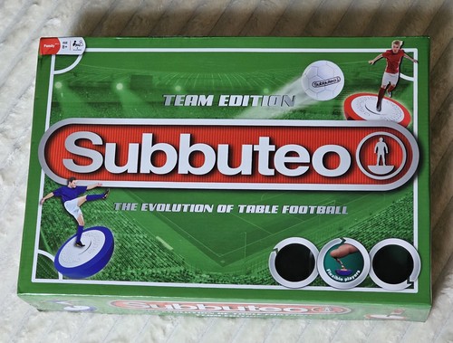 Subbuteo teams edition board - teams,
