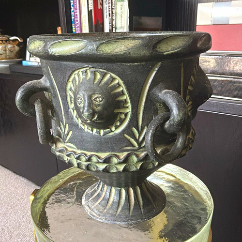 Black green pedestal - &, urn