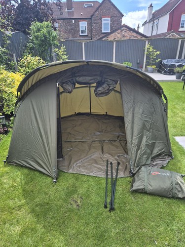 Cyprinus man carp - man, fishing