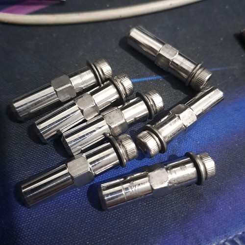 Steering stops locks - 1/5,