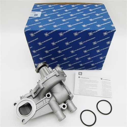 Water pump with - pump, housing