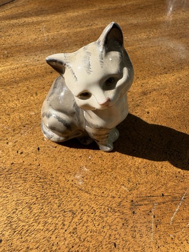 Beswick hand painted grey - beswick,