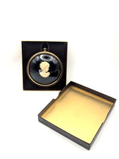 Lady In Cameo, The Miniature World Of Peter Bates Vintage Wall Decor Plaque 