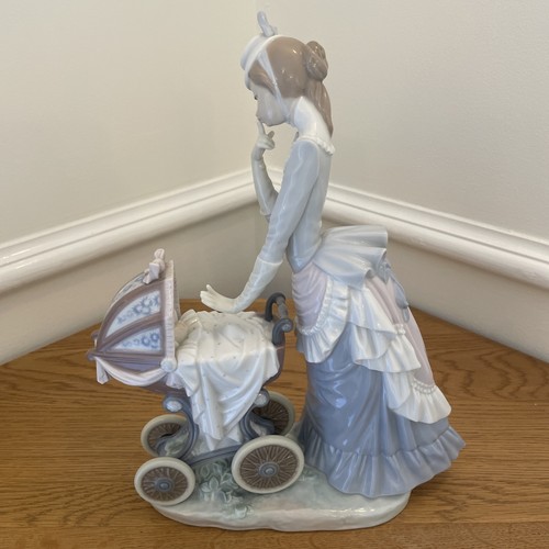 Lladro 4938 called baby - ‘, baby's