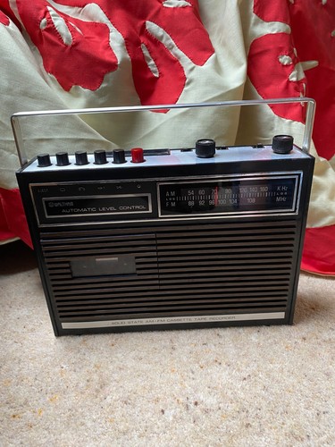Vintage 1975 waltham solid - vintage,