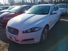 2012 JAGUAR XF WIPER NUT BREAKING WHITE