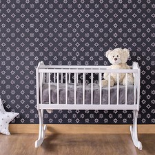 Geometric Flower Pattern Wall