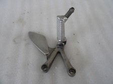 B3. Honda VFR 750 F footrest
