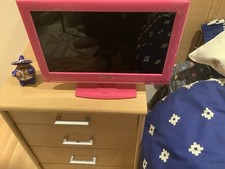 15.6 inch  Curtis Make Pink Children’s TV With Built In DVD