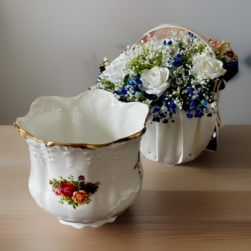 Large royal albert - albert, country