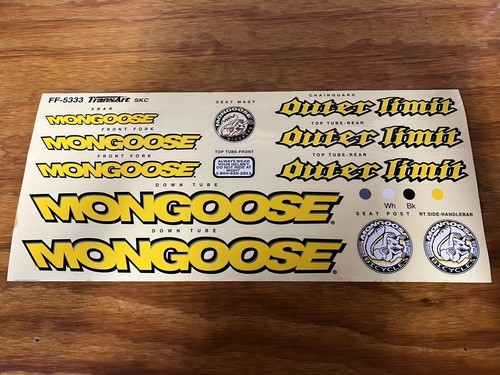 Old mid school mongoose - old, outer