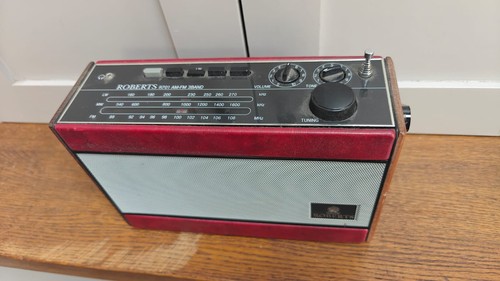 Vintage roberts radio 701 - roberts, radio,