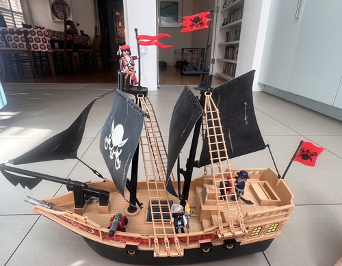 Playmobil pirate ship 6678 - playmobil,