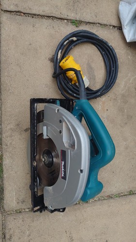 Makita 5704r circular saw 110v - 5704r,
