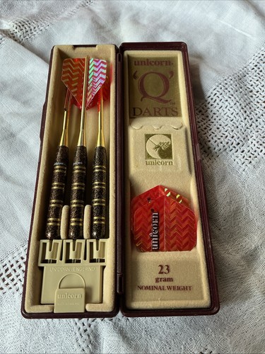 Vintage unicorn darts - unicorn, 'q'