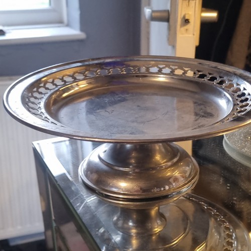 Round silver polished metal - round,