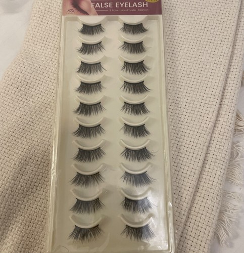 Eyelashes natural look - eyelashes,