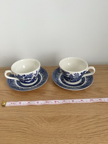 Churchill teacups - x,