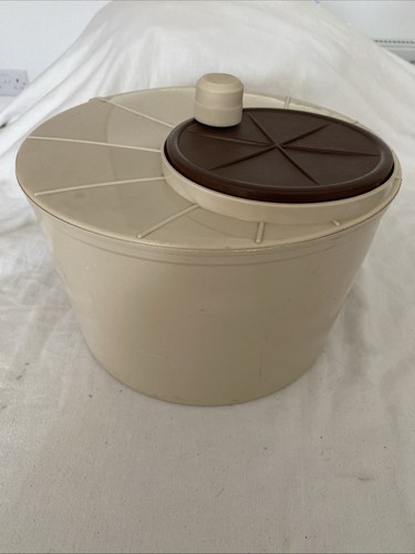 Large salad spinner and - spinner,
