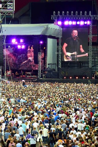 Bruce springsteen live - live, in
