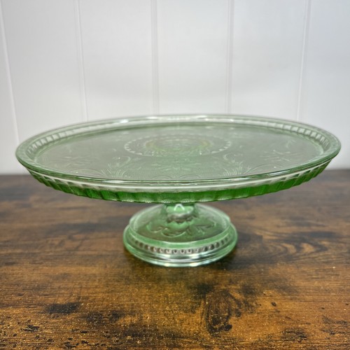 Tiara pedestal cake - tiara, vtg