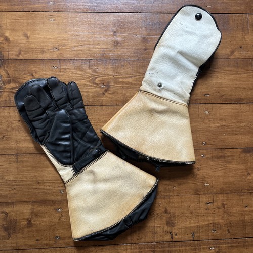 Vintage black white leather - &,