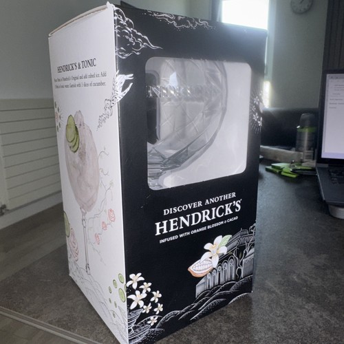 Hendricks glass copa - glass, gin