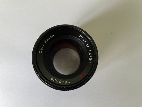 Carl zeiss planar lens - carl,
