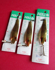 3X CARDED VINTAGE ABU SWEDEN 12G TOBY LURES IN G COLOUR