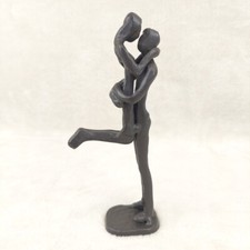 Art Iron Passionate Kiss