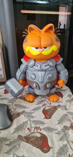 Garfield thor style figure - garfield, thor-style