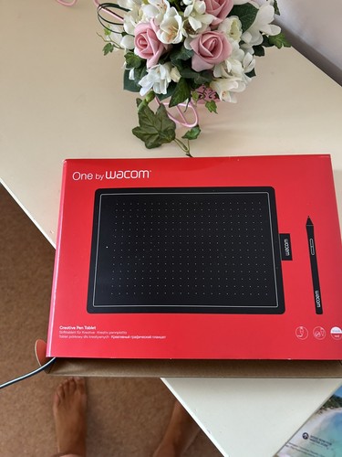 One wacom pen - by, tablet