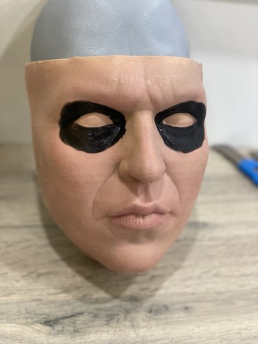 Batman cowl keaton silicone - cowl,