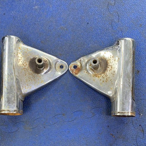 Suzuki gt250 headlight ears - suzuki,